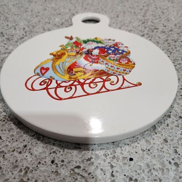 Vintage Christmas Santa Sleigh White Trivet Hudson's 1988 W/Hanging Handle - Picture 3 of 5